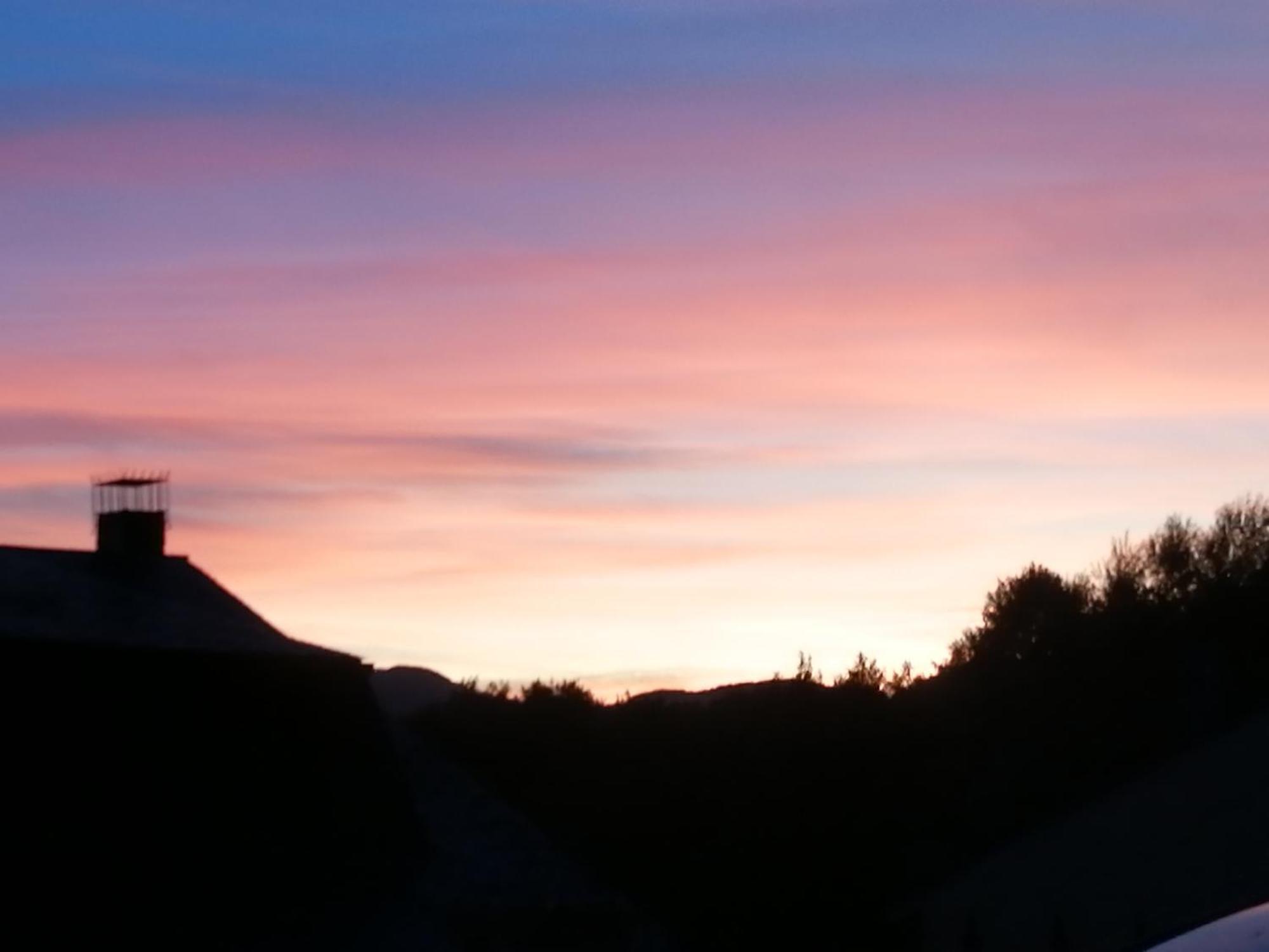 La Posada De Pedrazales ภายนอก รูปภาพ
